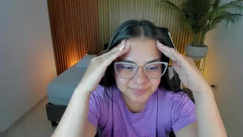 Snapshot of ayla13_ chatting on January 31, 8:54 am Alyda Jaramillo online show from January 31, 8:54 am