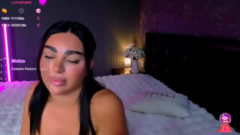 Ayla online show from October 18, 7:18 pm