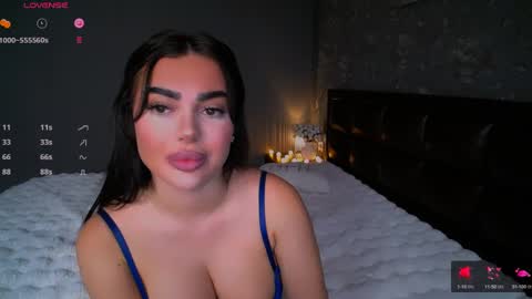 Ayla online show from December 10, 5:33 pm