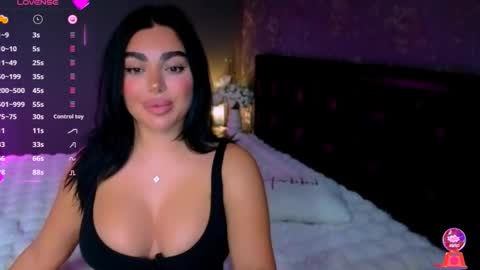 Ayla online show from November 1, 11:15 pm