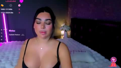 Ayla online show from October 24, 8:15 am