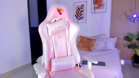 Ayleen online show from December 15, 12:56 pm