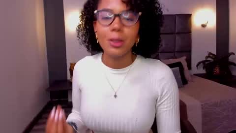 Ayleen online show from March 3, 5:52 pm