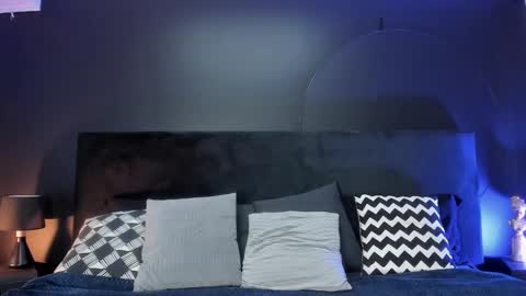 Snapshot of aylen_darkmoor chatting on February 26, 7:42 pm Aylen online show from February 26, 7:42 pm