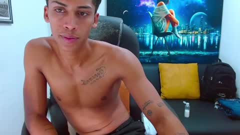 Aylen  online show from February 21, 7:21 pm