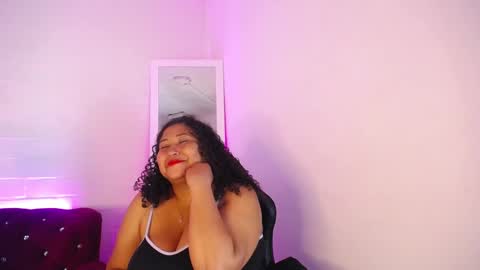 Snapshot of ayliinn_ chatting on September 9, 2:55 am Ayliinn online show from September 9, 2:55 am