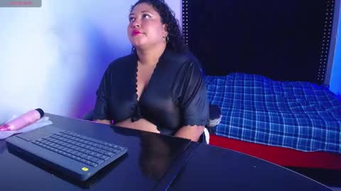 Snapshot of ayliinn_ chatting on March 6, 2:51 am Ayliinn online show from March 6, 2:51 am