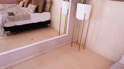 Aylin Millerxs online show from October 1, 9:13 pm