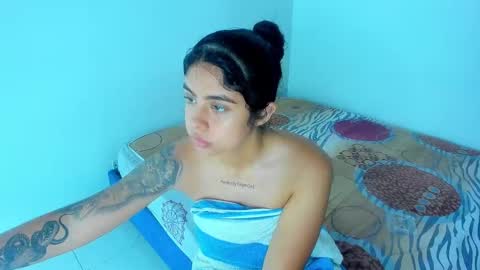 Ayra online show from November 2, 10:10 pm