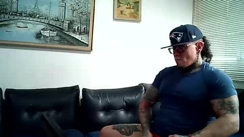 Ayrton naffah2 online show from December 16, 8:37 pm