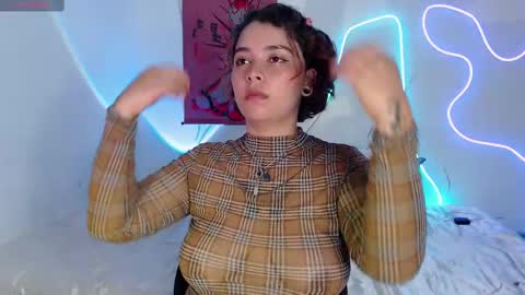 Azul Bernarld online show from December 15, 3:02 am