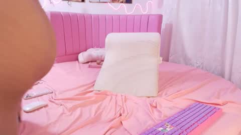 PRINCESS AZUL. online show from October 7, 1:45 am