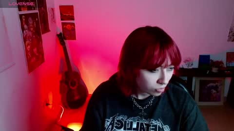 Snapshot of azumi_07 chatting on December 9, 3:50 am Alisson online show from December 9, 3:50 am