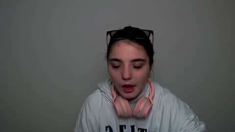 azumi_chan_ online show from October 29, 11:27 pm