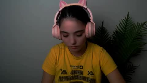 Snapshot of azumi_chan_ chatting on September 10, 10:33 pm azumi_chan_ online show from September 10, 10:33 pm