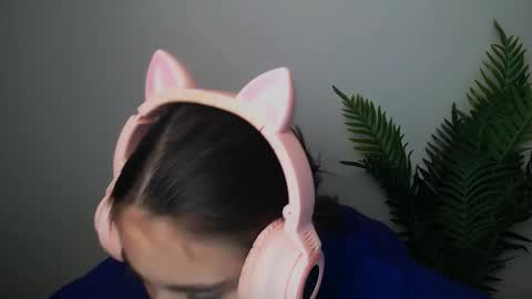 Snapshot of azumi_chan_ chatting on September 20, 8:34 pm azumi_chan_ online show from September 20, 8:34 pm
