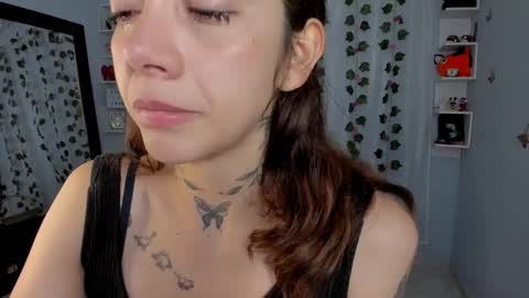 azumi saan online show from January 8, 3:23 am