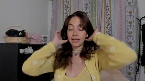 azumi saan online show from May 15, 3:04 am