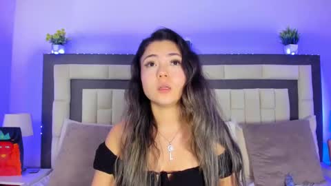Snapshot of azumie_cutipie chatting on February 3, 7:21 pm azumie online show from February 3, 7:21 pm