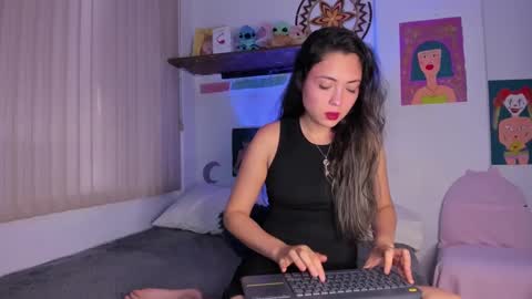 Snapshot of azumie_cutipie chatting on February 27, 5:15 pm azumie online show from February 27, 5:15 pm