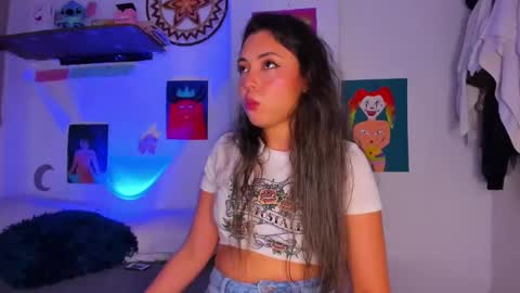Snapshot of azumie_cutipie chatting on February 20, 8:47 pm azumie online show from February 20, 8:47 pm
