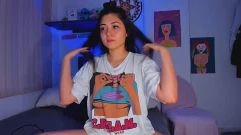 Snapshot of azumie_cutipie chatting on February 15, 9:37 pm azumie online show from February 15, 9:37 pm