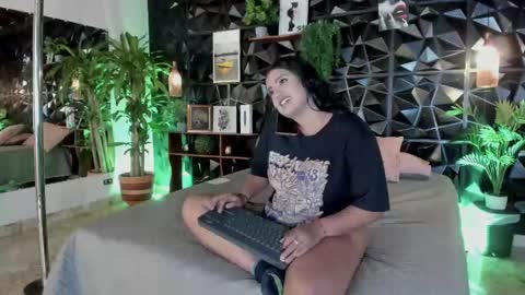 Snapshot of azuraby chatting on September 17, 1:31 am Azuraby online show from September 17, 1:31 am