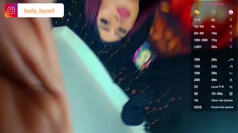 Snapshot of azuyma_hyun chatting on March 2, 9:11 pm hyun online show from March 2, 9:11 pm
