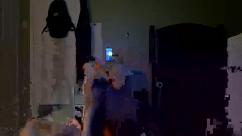 b_johnson530 online show from January 18, 4:32 am