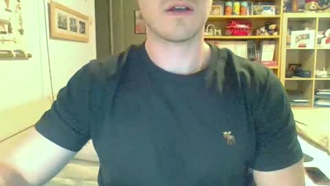 Snapshot of babacoolmagic chatting on December 24, 7:55 pm babacoolmagic online show from December 24, 7:55 pm