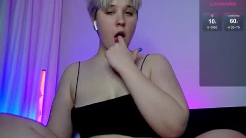 Teya online show from November 4, 9:05 pm