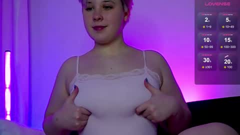 Teya online show from October 26, 9:25 pm