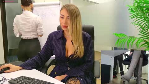 Olivia and Lexi online show from February 9, 8:34 pm