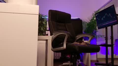 Olivia and Lexi online show from July 11, 7:56 am
