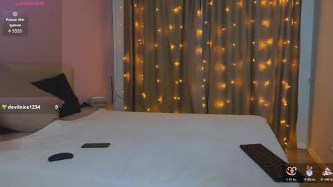 Lina online show from November 7, 8:00 pm