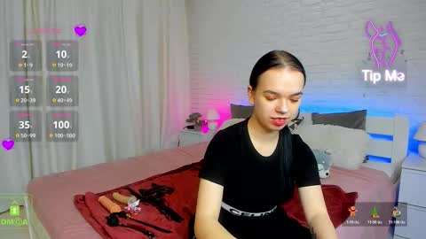 Baby  Kate online show from January 17, 3:05 am