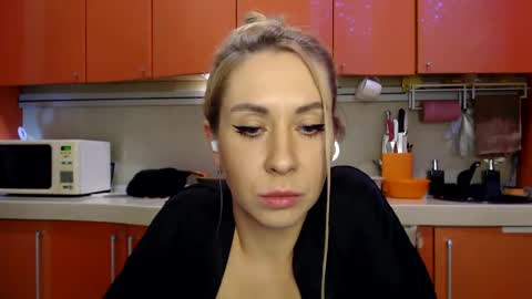 Diva x  online show from February 13, 6:26 pm