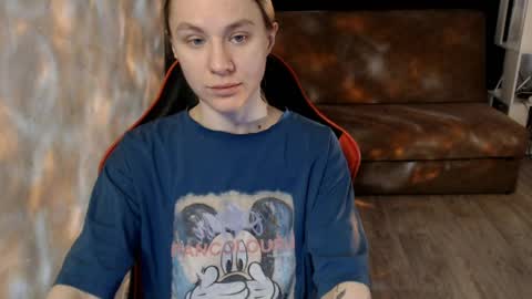 baby_kitte online show from April 20, 3:20 am