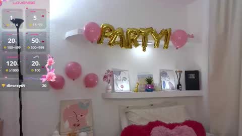 Mily   -  All days start to 1200pm Washigton  online show from October 4, 12:30 am