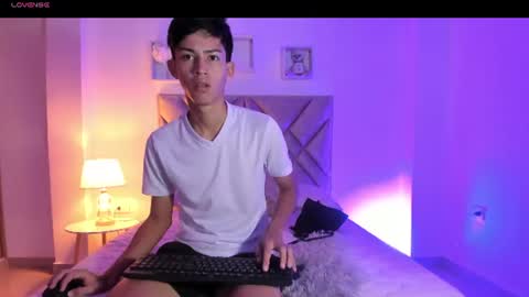 baby_noaht online show from June 18, 12:21 pm