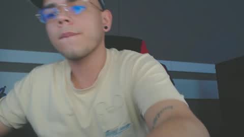 babycrazy24love online show from January 24, 10:30 pm