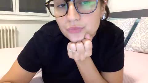 BabyElodie12 online show from October 10, 11:38 am