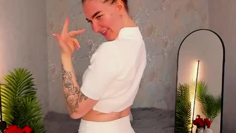 Sophia online show from May 20, 1:57 am