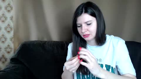 babykaten online show from October 12, 5:44 am