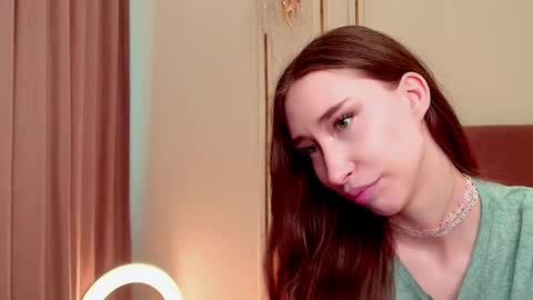 Annie online show from May 14, 5:49 am