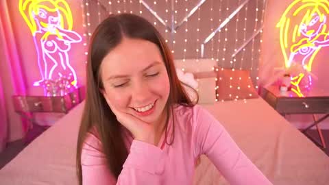 Lady Vi online show from May 20, 1:50 pm