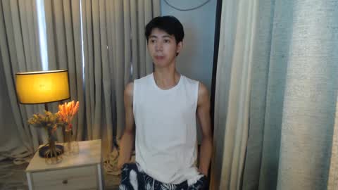 Snapshot of babymasterbater chatting on March 5, 2:36 am call me james online show from March 5, 2:36 am