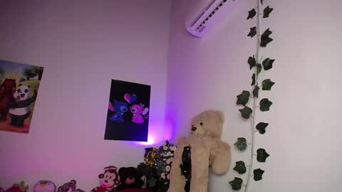 Angeles online show from March 3, 12:37 am