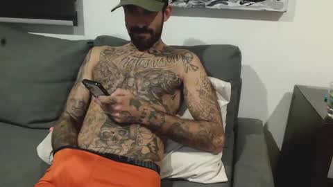 BadCouple  online show from October 1, 12:32 am