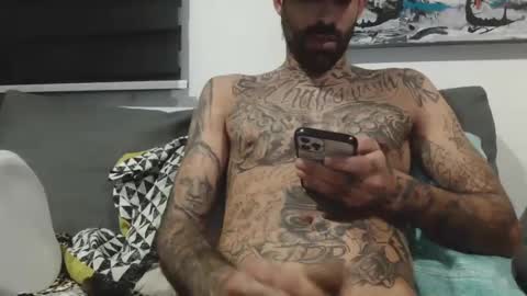 BadCouple  online show from October 27, 6:02 am